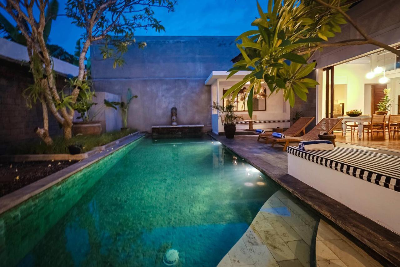 Bias Villa Seminyak Семиняк Екстериор снимка